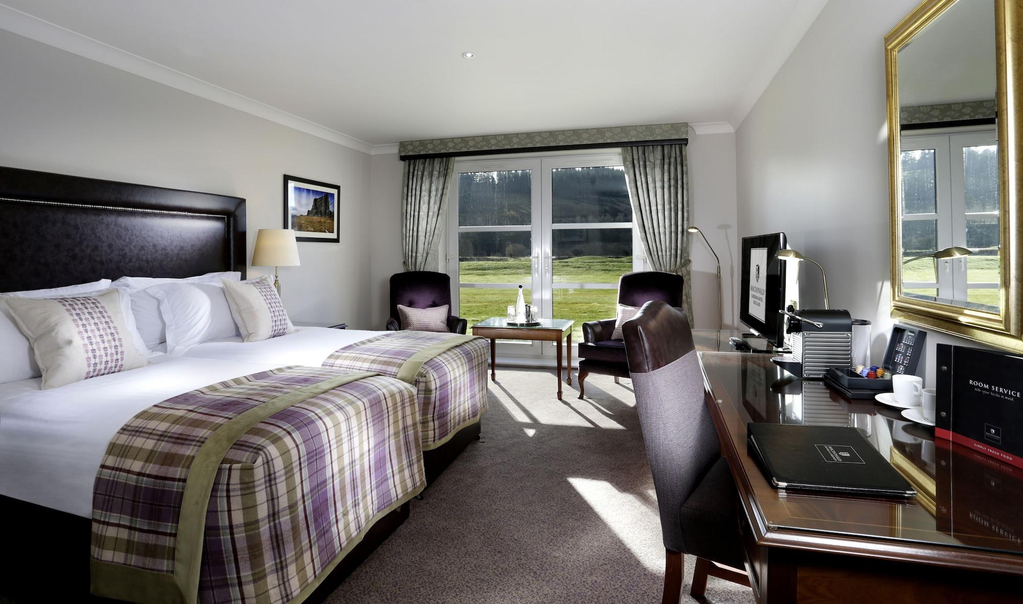 Macdonald Cardrona Hotel, Golf & Spa Peebles Exteriör bild
