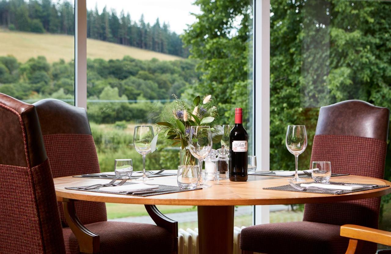Macdonald Cardrona Hotel, Golf & Spa Peebles Exteriör bild