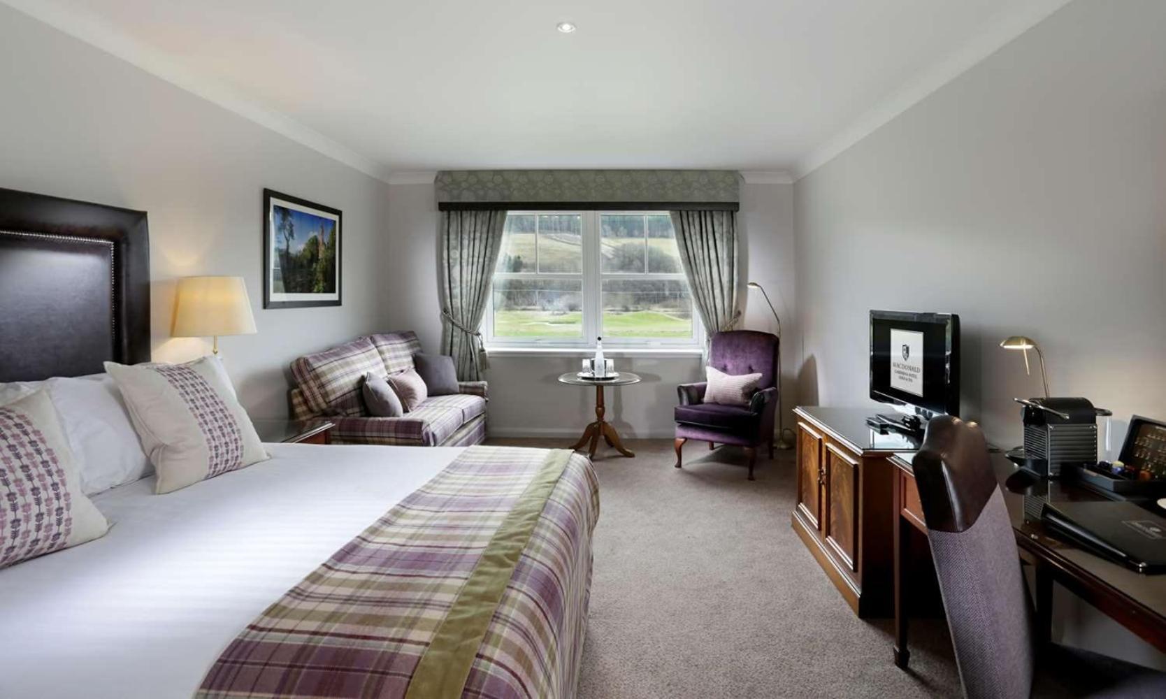 Macdonald Cardrona Hotel, Golf & Spa Peebles Exteriör bild