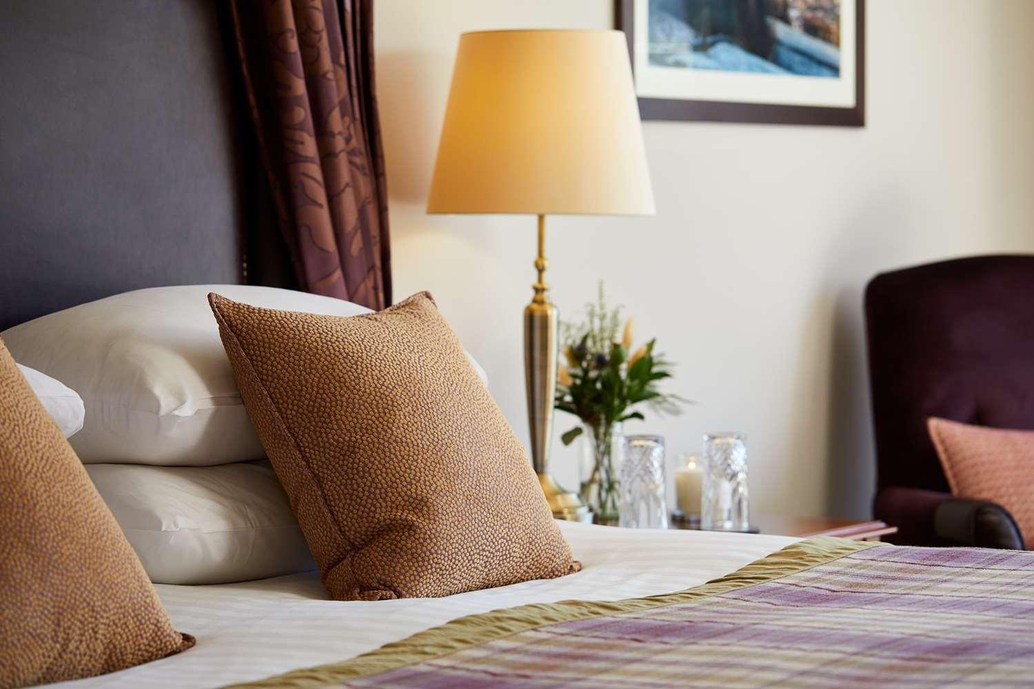 Macdonald Cardrona Hotel, Golf & Spa Peebles Exteriör bild